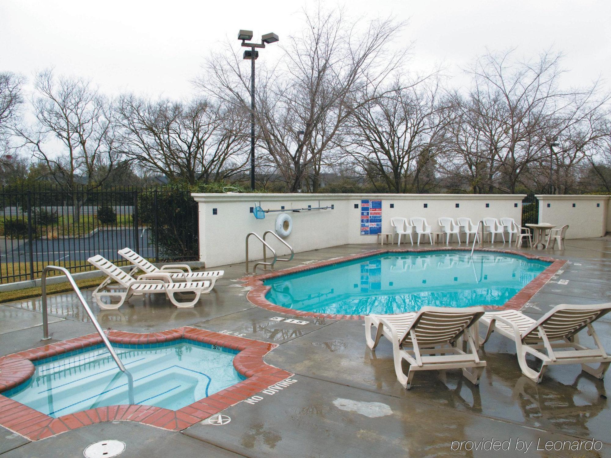 Travelodge By Wyndham Stockton Exterior photo